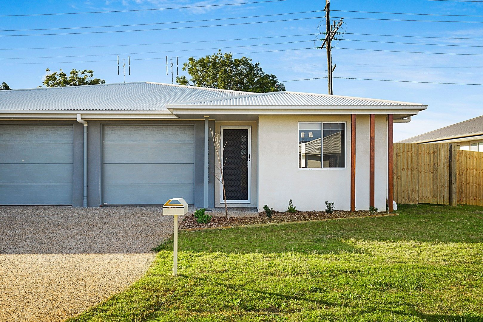 3 bedrooms Apartment / Unit / Flat in 2/16 Tatum Court GLENVALE QLD, 4350