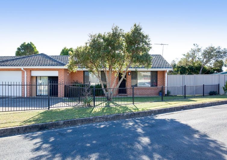 3/10 Matthews Square, Ingleburn NSW 2565, Image 2