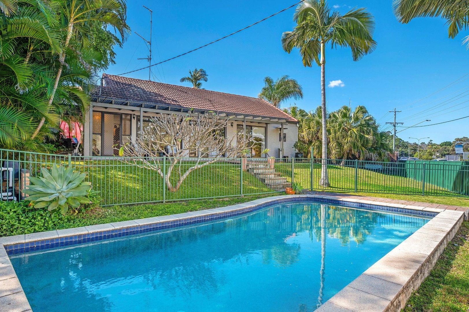 3 bedrooms House in 361 Ashmore Road ASHMORE QLD, 4214