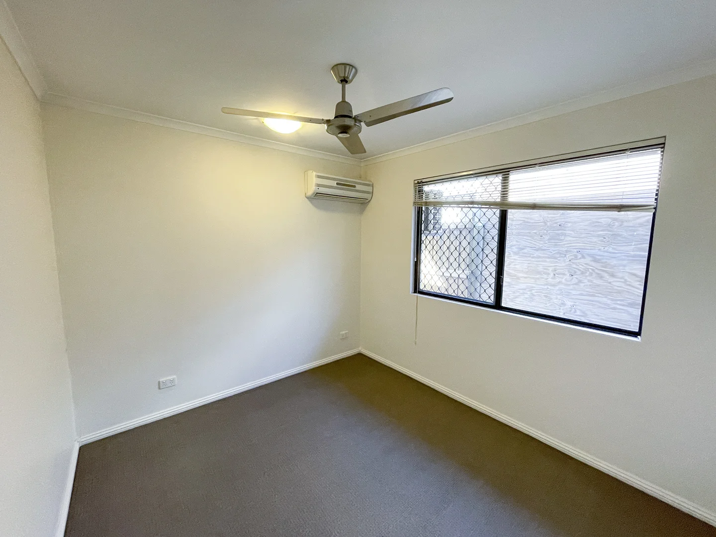 Additional image 11 of 2/18 Hillview Place, Bowen QLD 4805
