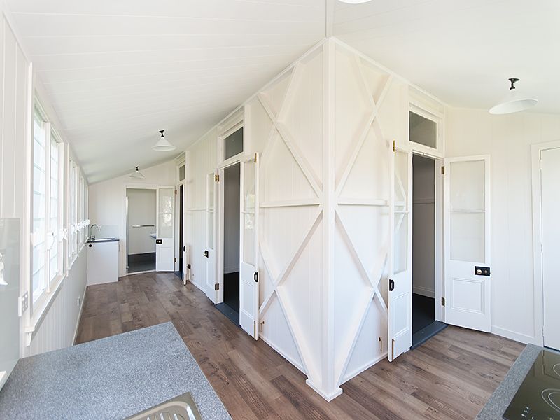 1/51 Perkins Street, Sandgate Property History & Address Research