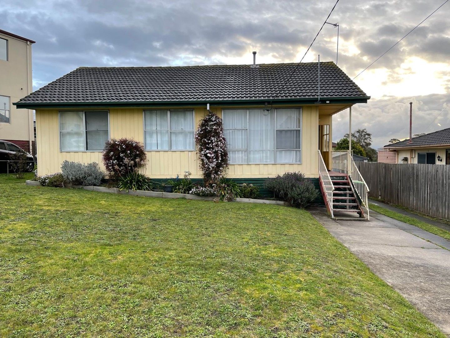 3 bedrooms House in 5 Maskrey Crescent TRARALGON VIC, 3844