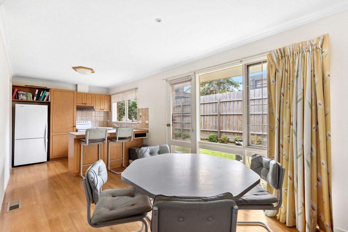 2/2 Sussex Street, Ringwood VIC 3134, Image 2