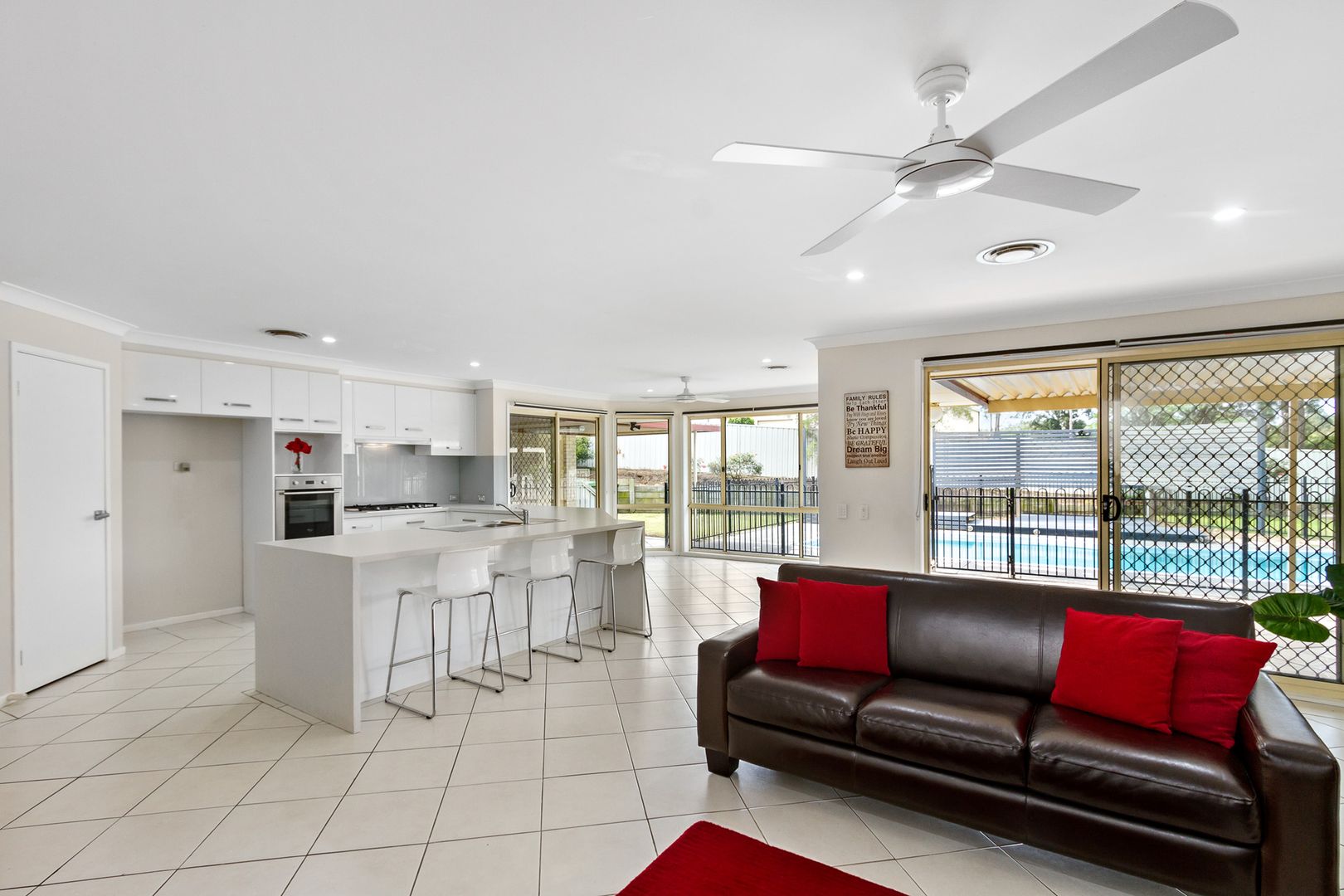 9 Currawong Close, Weston NSW 2326, Image 1