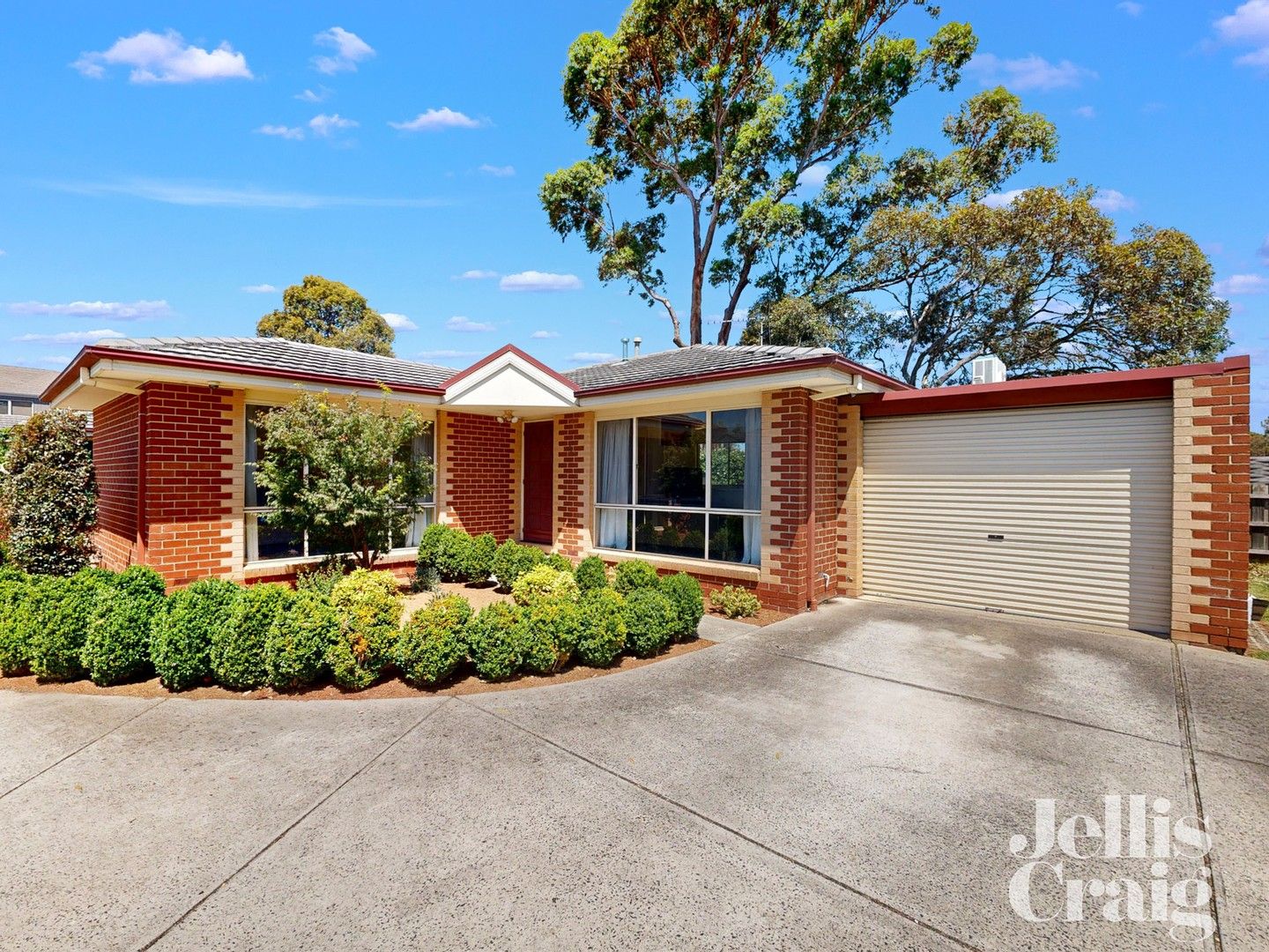 2 bedrooms Apartment / Unit / Flat in 4/2 Cooma Street MOORABBIN VIC, 3189