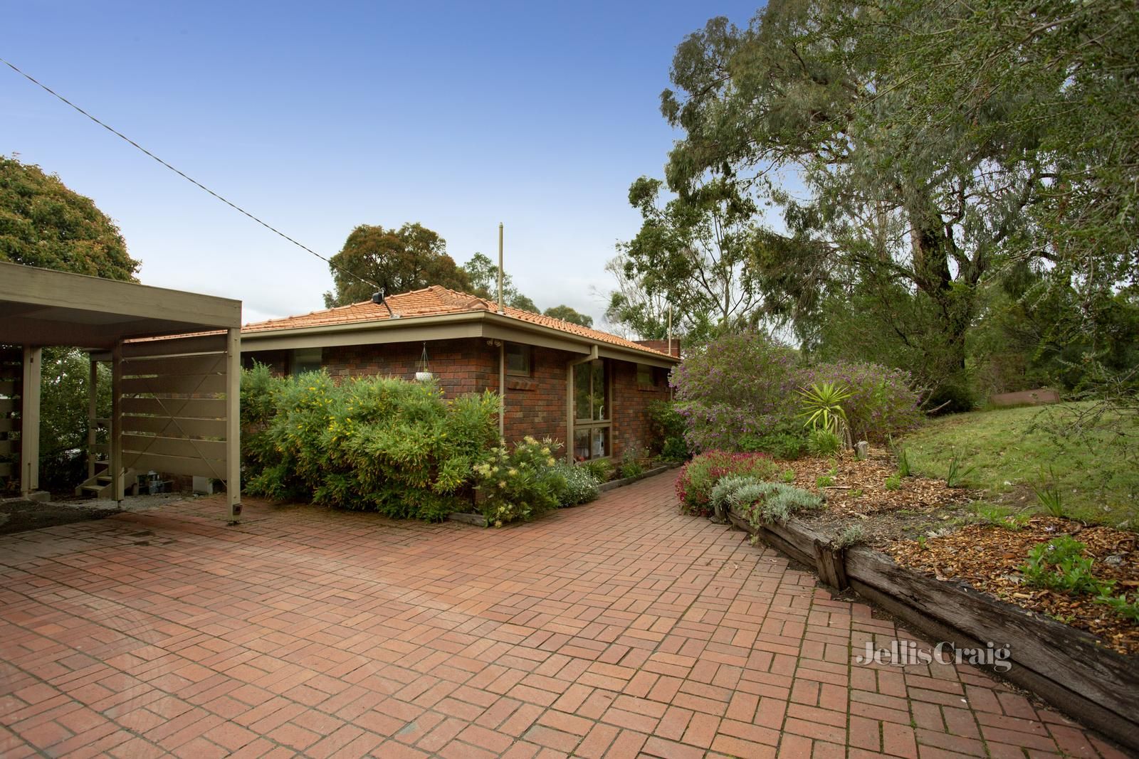 33 Aton Street, North Warrandyte VIC 3113, Image 1