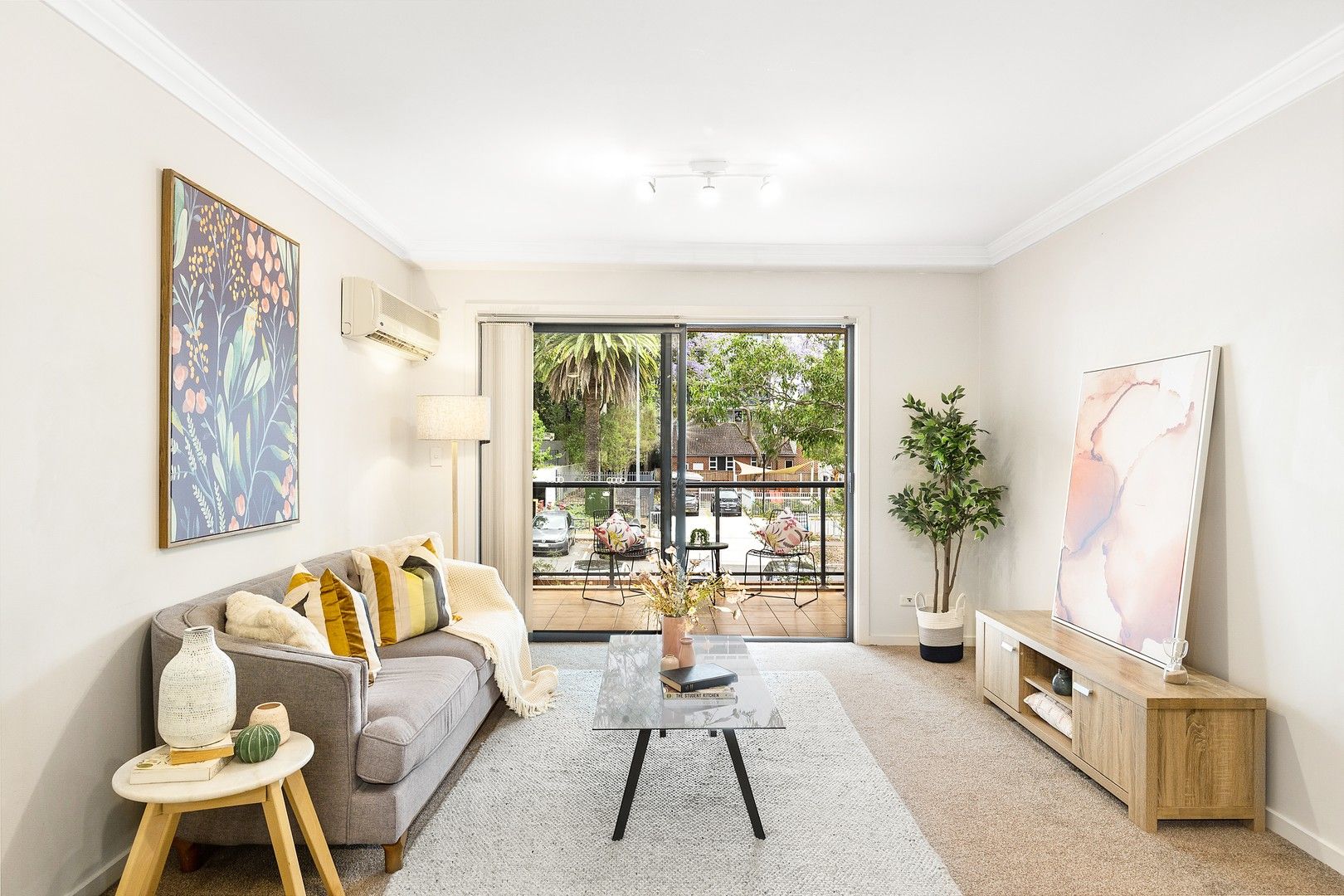 2 bedrooms Apartment / Unit / Flat in 57/38 Orara Street WAITARA NSW, 2077