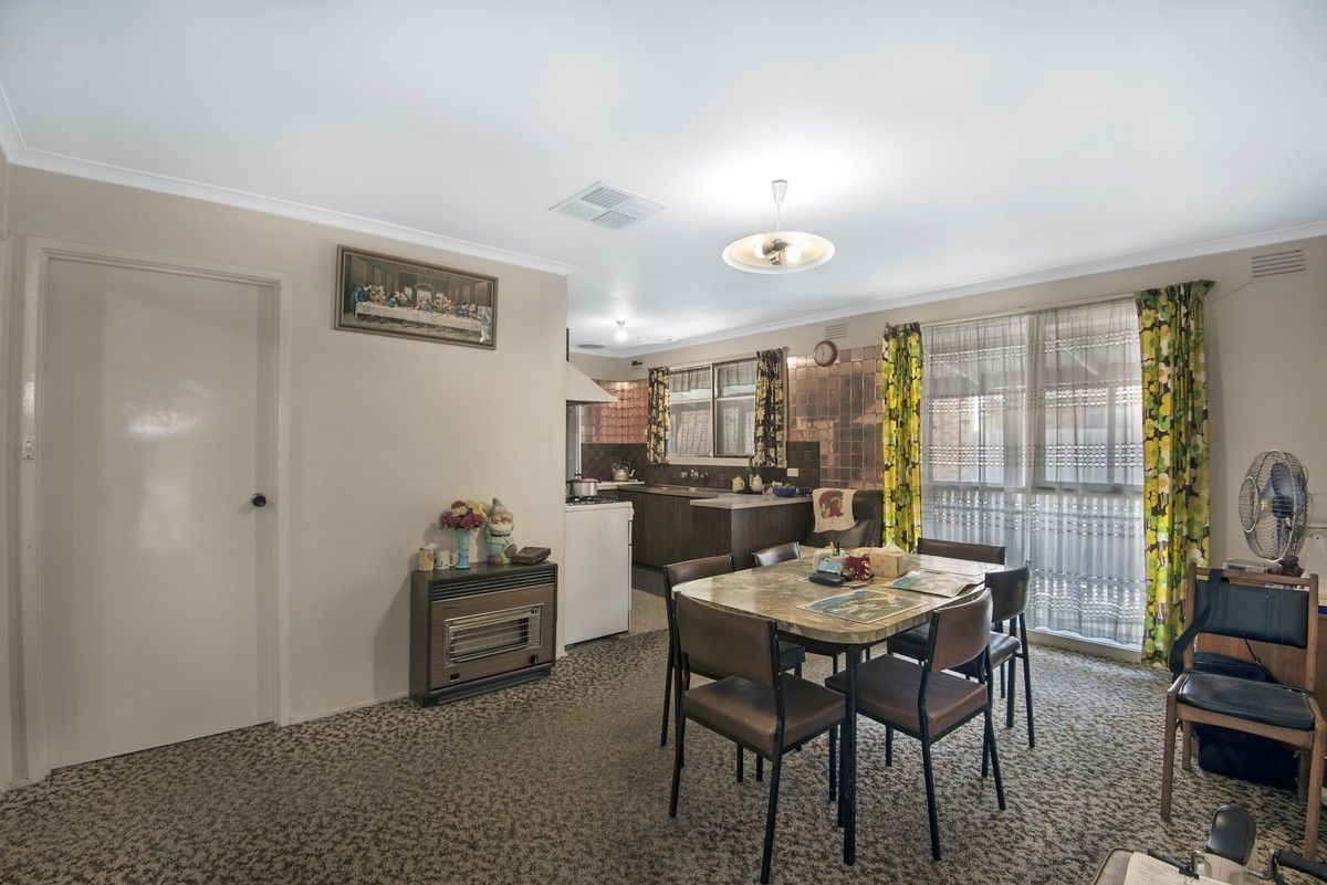 133 Kings Road, St Albans VIC 3021 Domain