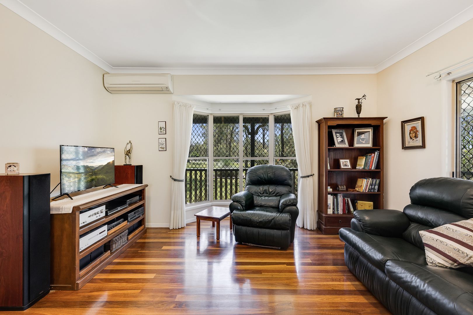 23 Australia Ii Drive, Kensington Grove QLD 4341, Image 2