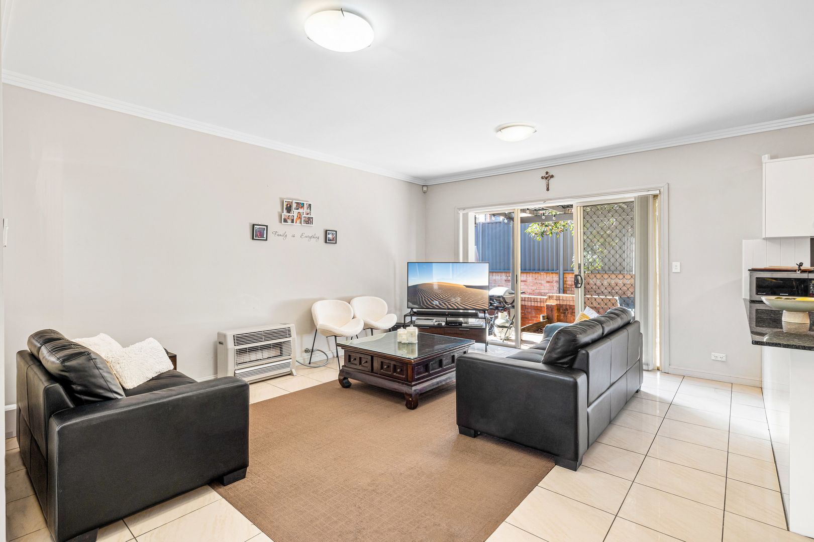 7/99 Bellevue Avenue, Georges Hall NSW 2198, Image 2