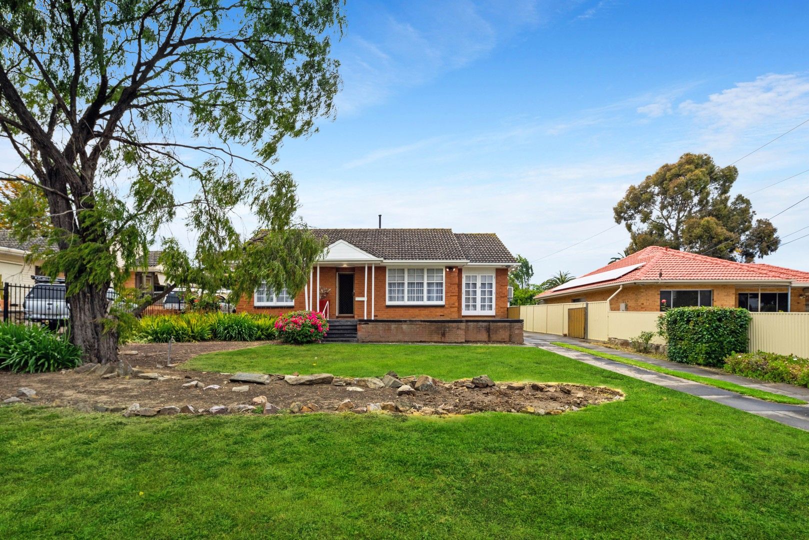 3 bedrooms House in 21 Glenda Avenue MORPHETT VALE SA, 5162