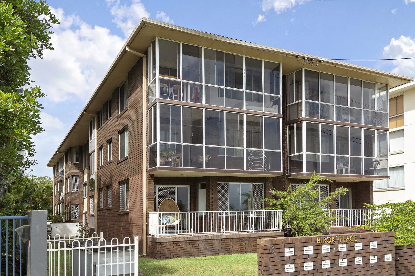 2 bedrooms Apartment / Unit / Flat in 11/8 Musgrave Street COOLANGATTA QLD, 4225