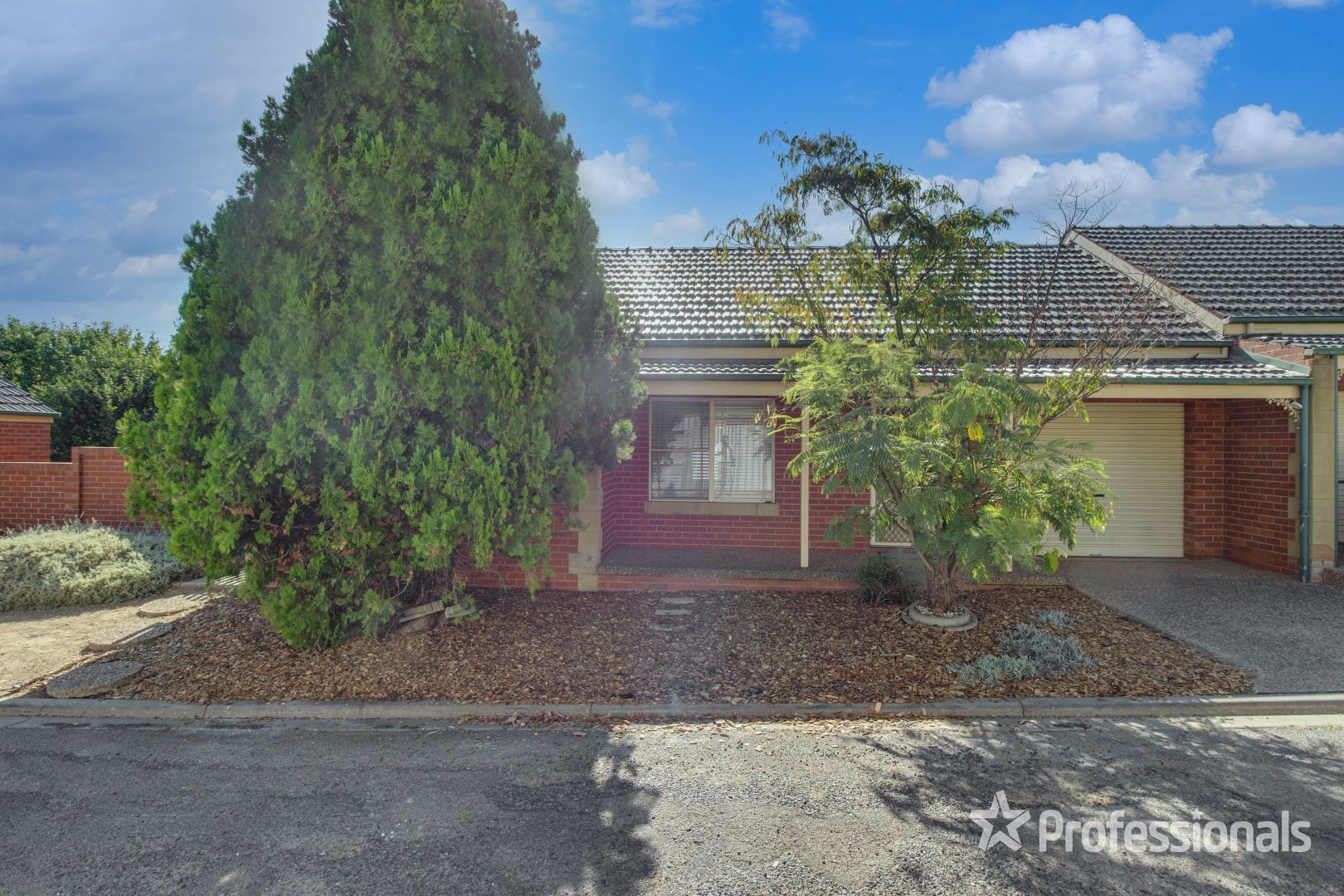 2/76 Brookong Avenue, Wagga Wagga NSW 2650, Image 1