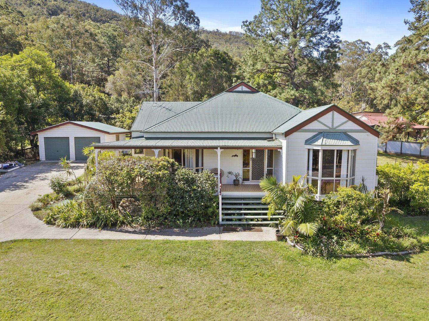 3 bedrooms House in 81 Lindeman Road BEERWAH QLD, 4519