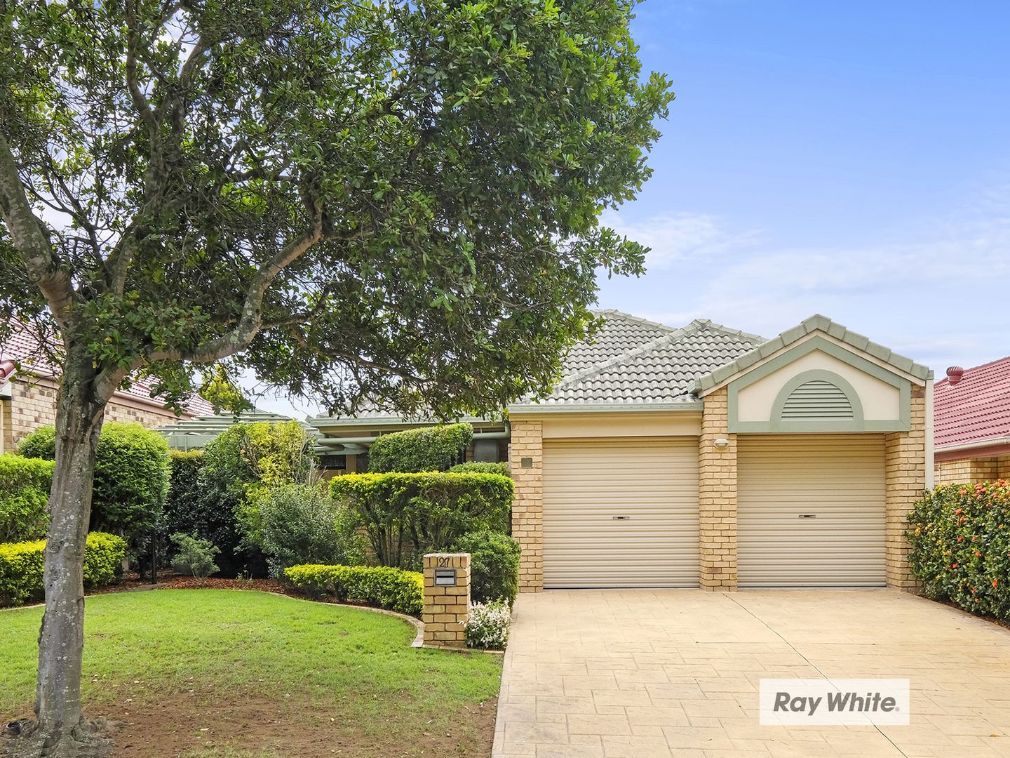 27 Augusta Crescent, Forest Lake QLD 4078, Image 1
