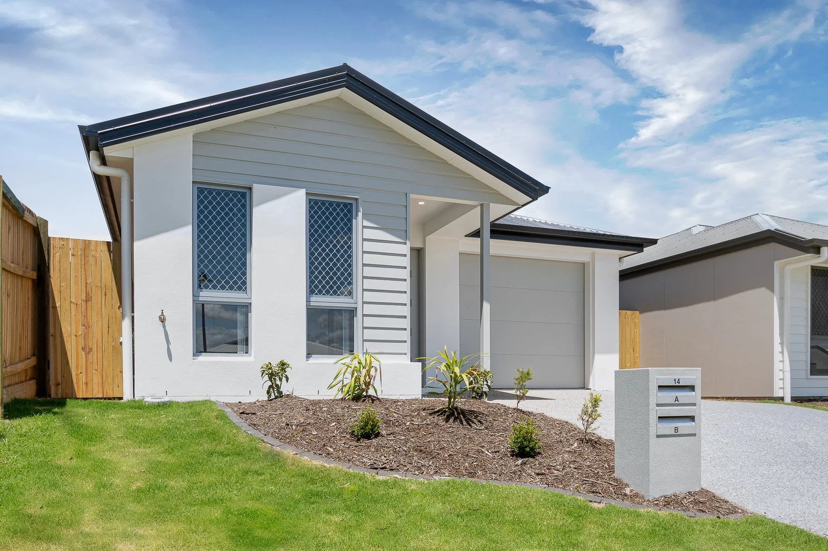 2/14 Dora Street, Morayfield QLD 4506