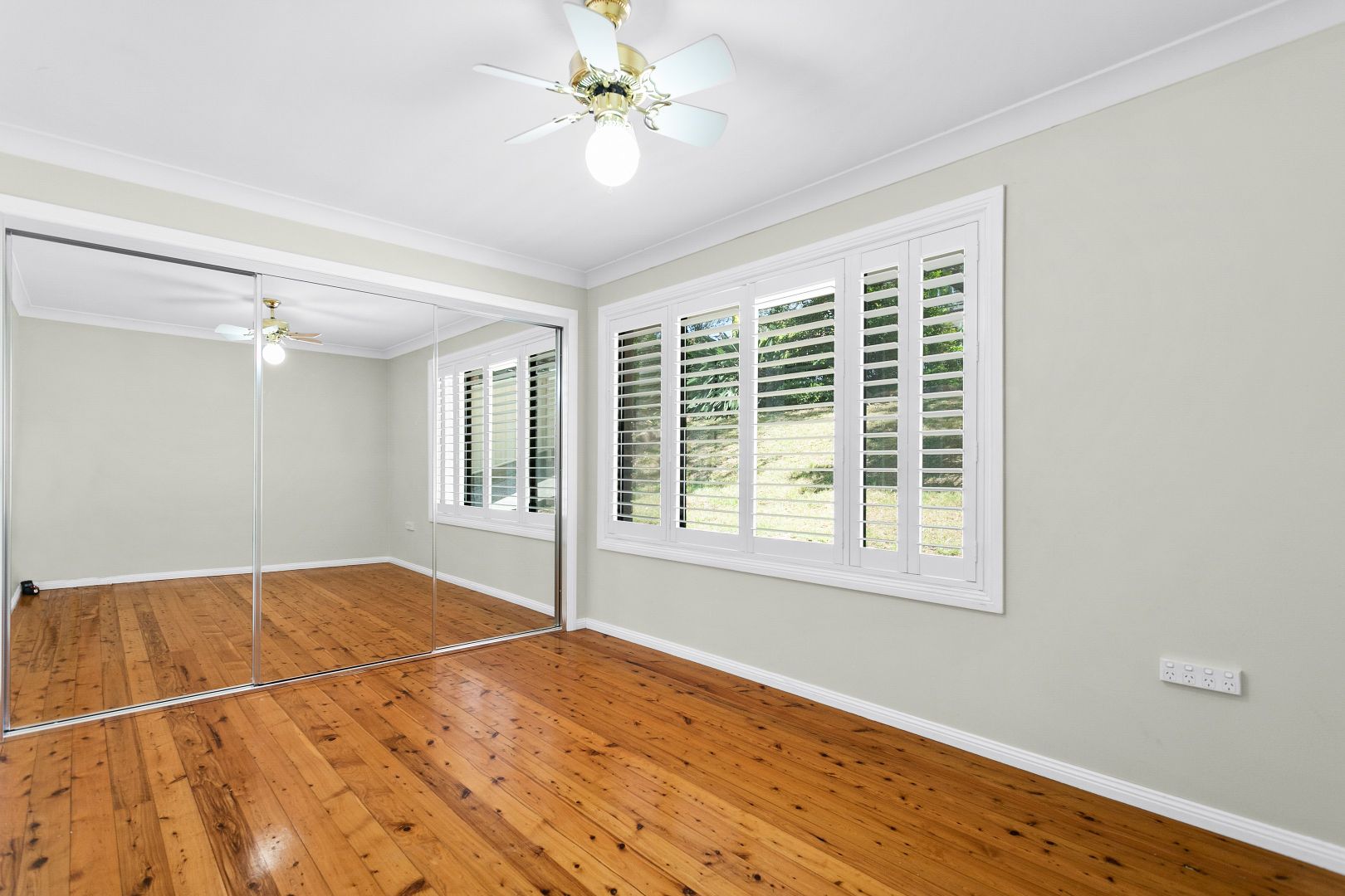 53 Crest Road, Albion Park NSW 2527 House For Rent 760 Domain