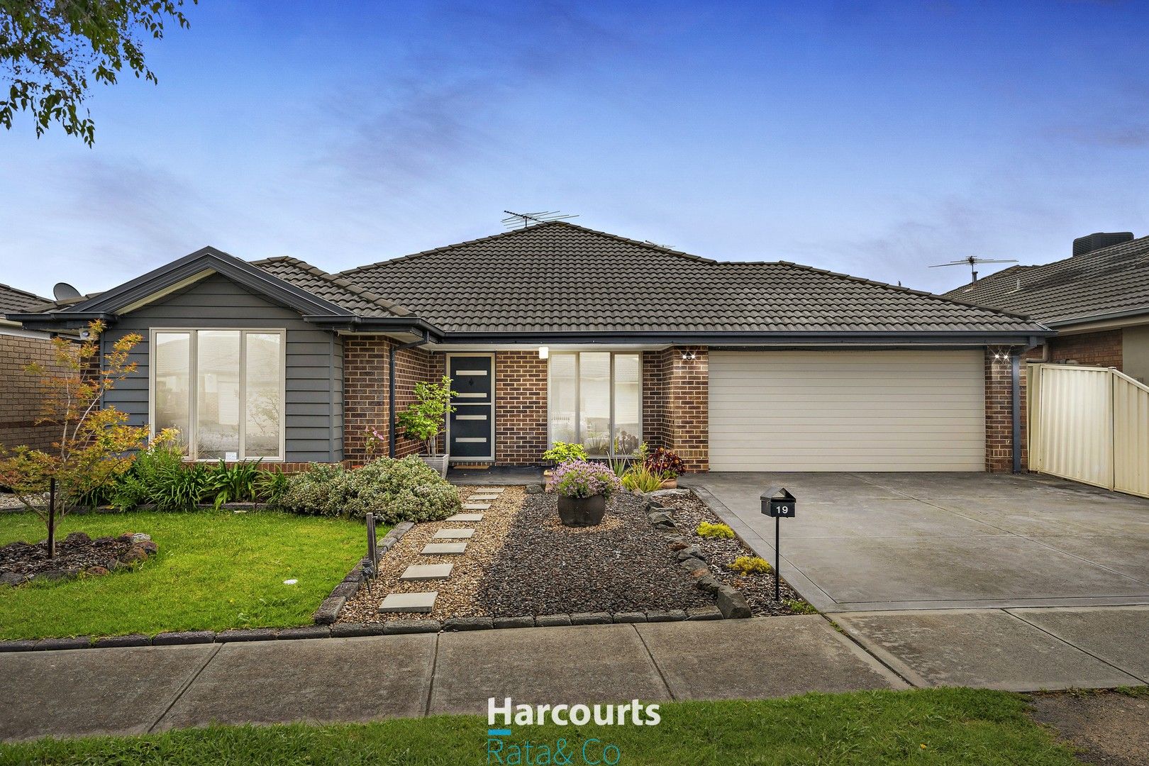 4 bedrooms House in 19 Gatestone Road EPPING VIC, 3076
