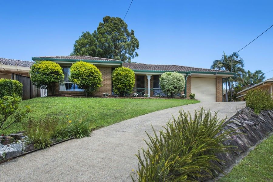3 bedrooms House in 8 Nilpena Close TOORMINA NSW, 2452