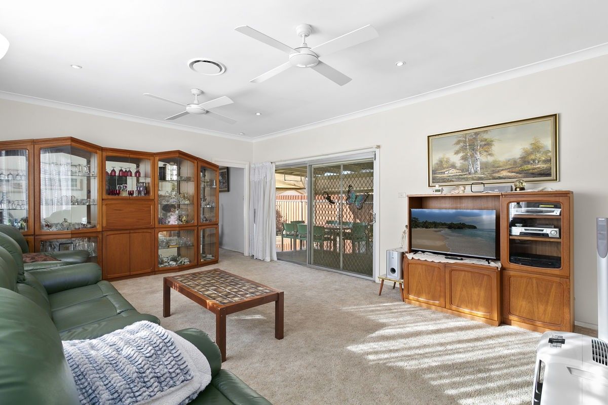 18 Renfrew Street, Guildford NSW 2161, Image 2