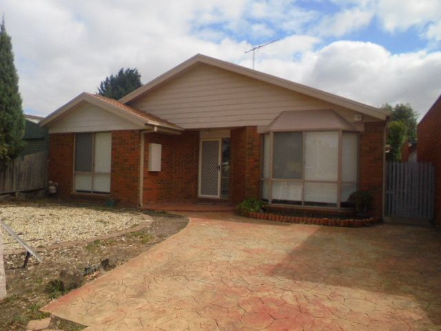 3 bedrooms House in 7 Rostron Way ROXBURGH PARK VIC, 3064