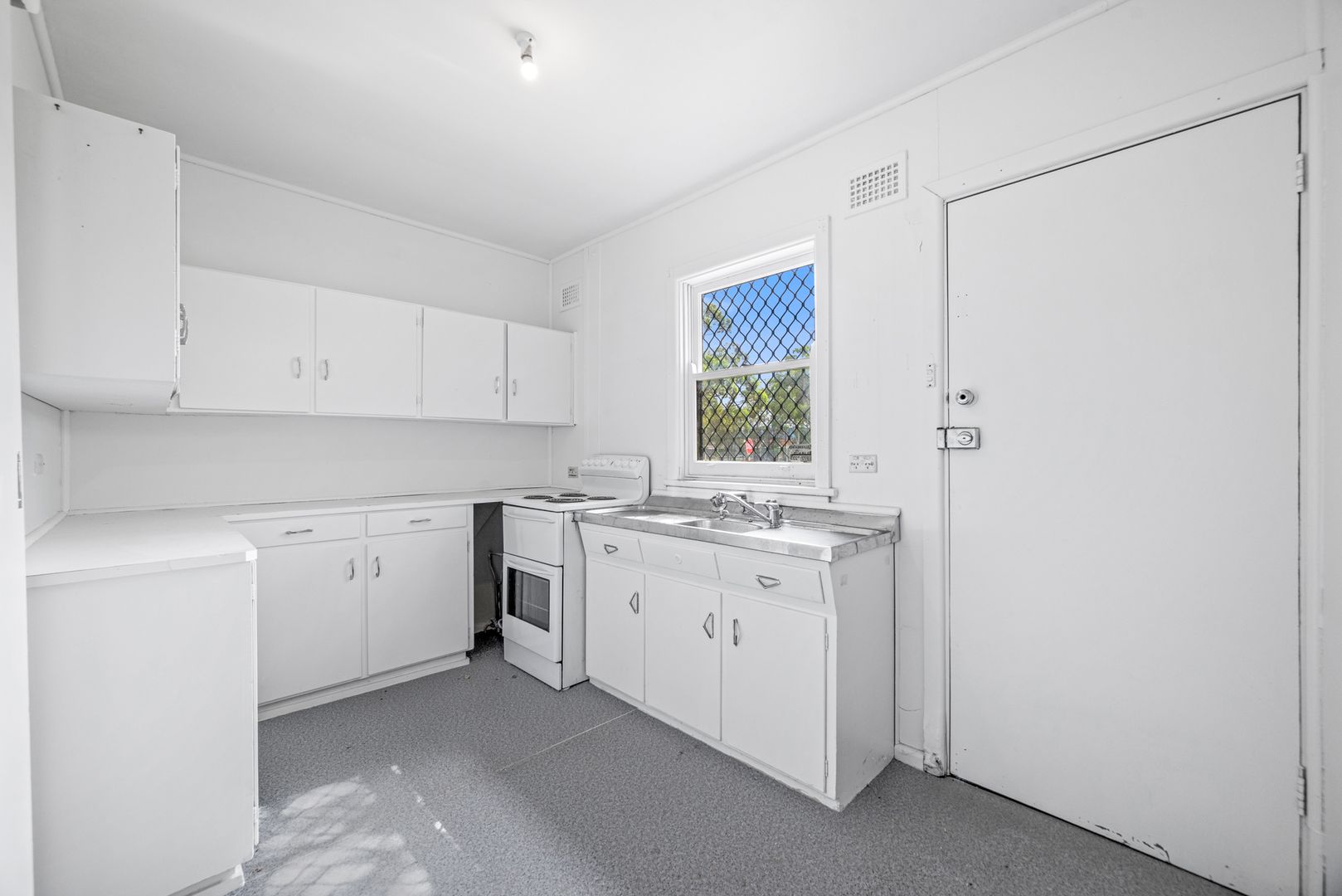 1 Reddall Street, Campbelltown NSW 2560, Image 1