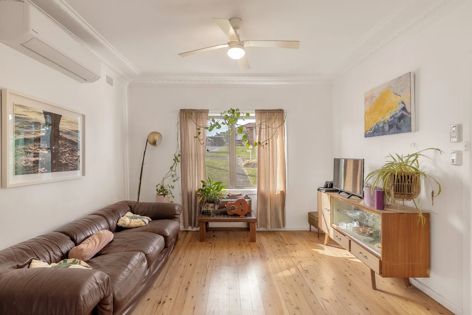 Additional image 3 of 82 Weringa Avenue, Lake Heights NSW 2502