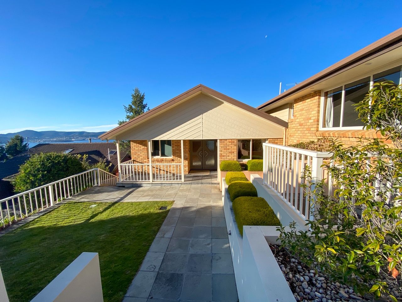 4 bedrooms House in 8 Marlborough Street SANDY BAY TAS, 7005