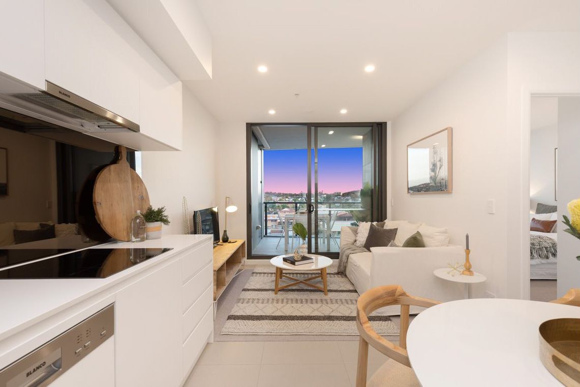 2 bedrooms Apartment / Unit / Flat in 30807/300 OLD CLEVELAND ROAD COORPAROO QLD, 4151