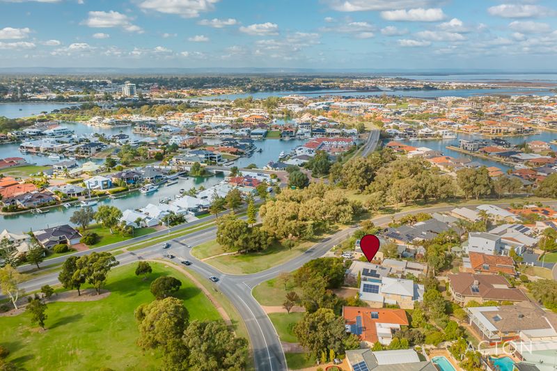 4 bedrooms House in 98 McLarty Road HALLS HEAD WA, 6210