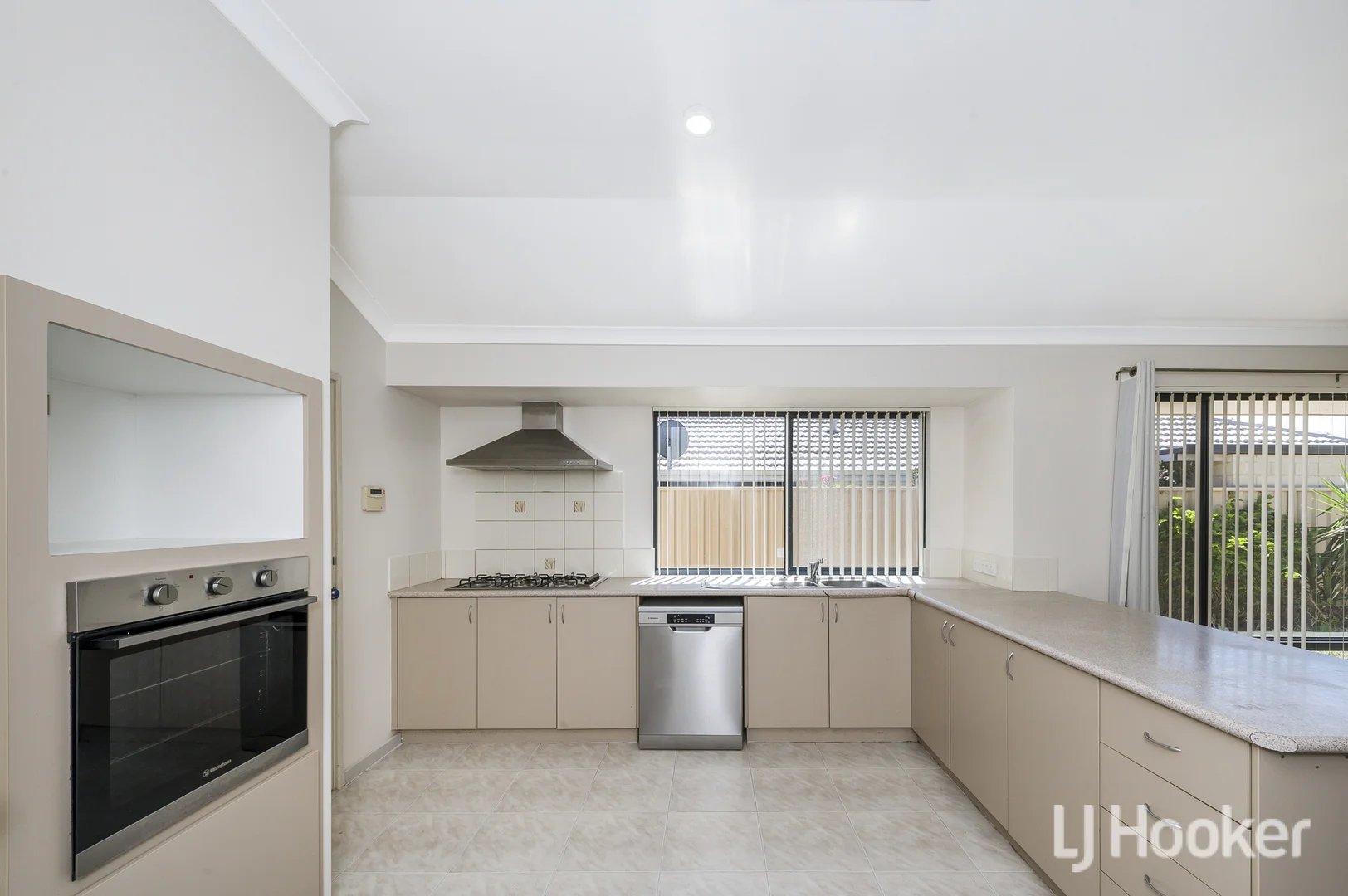 Additional image 5 of 16 Marginata Parkway, Canning Vale WA 6155