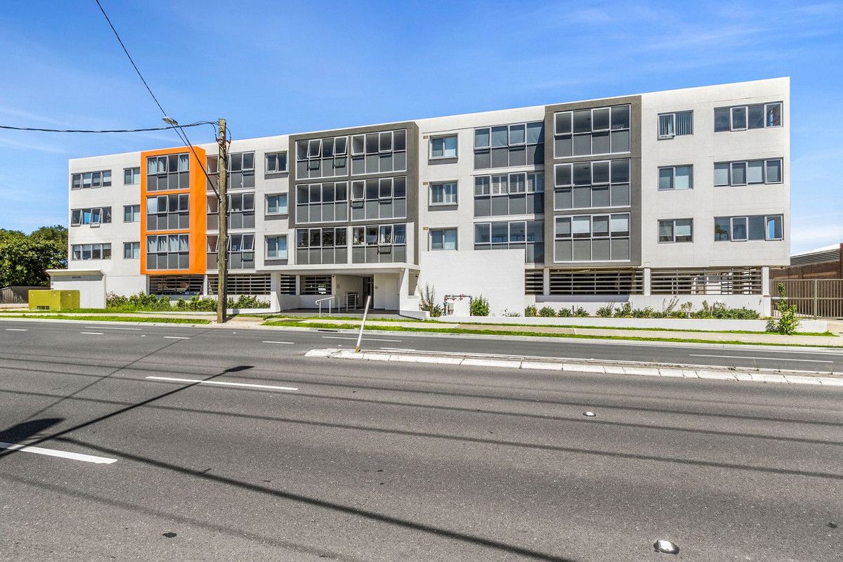 2 bedrooms Apartment / Unit / Flat in 205/52 Macquarie Street WINDSOR NSW, 2756