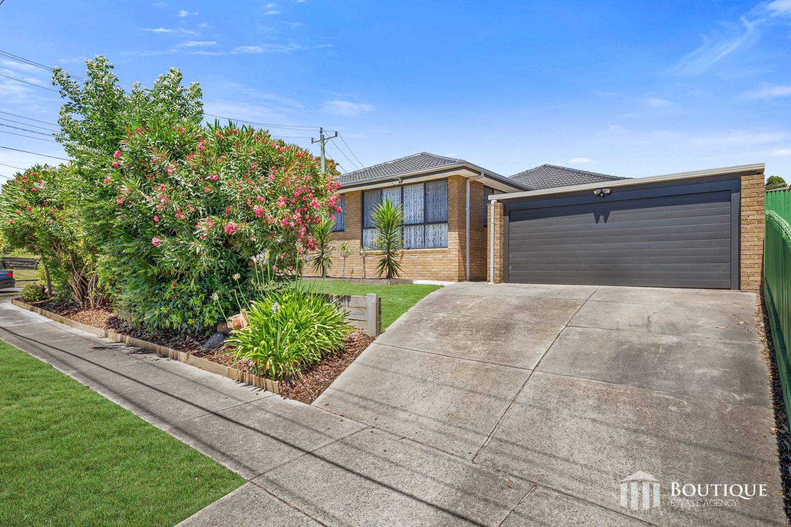4 bedrooms House in 40 Outlook Drive DANDENONG NORTH VIC, 3175