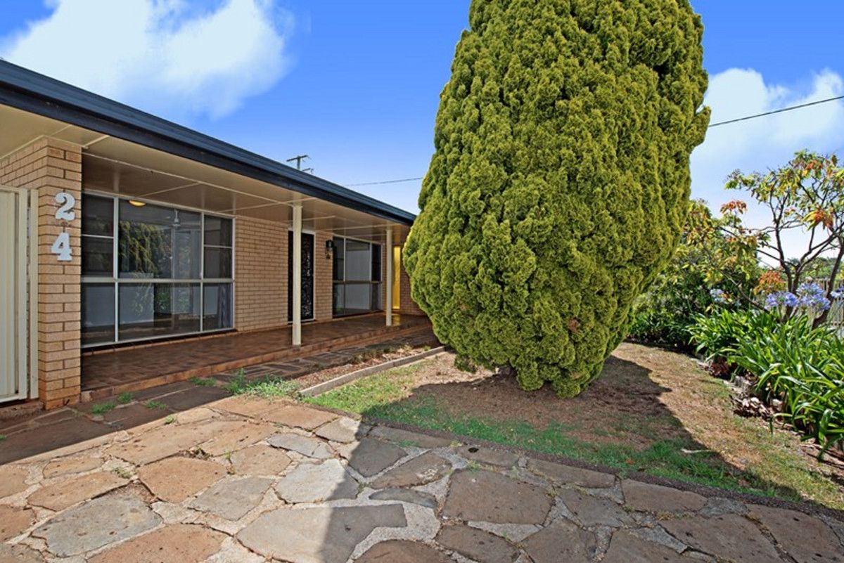 24 Cavell Street, East Toowoomba QLD 4350, Image 2