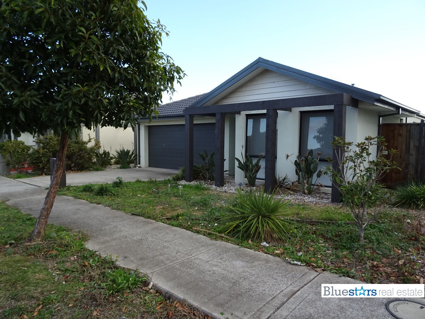 9 Giverny Close, Burnside Heights VIC 3023, Image 1