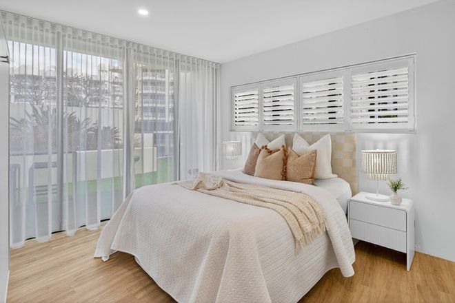 401/19 Albert Avenue Broadbeach 4218 - Image 5