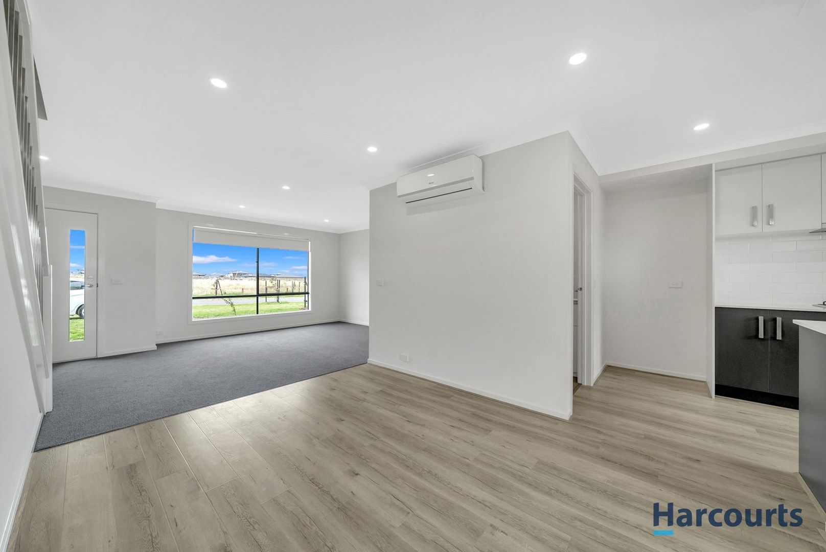 16 Jarli Walk, Fraser Rise VIC 3336, Image 1