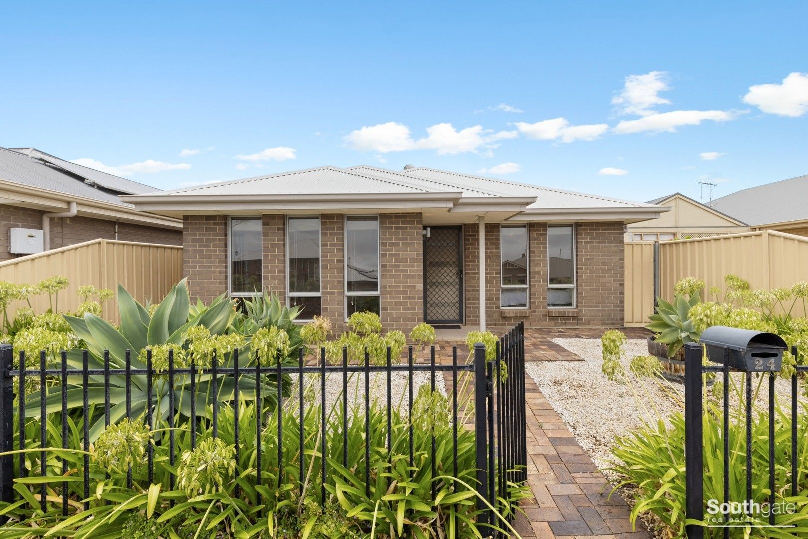 3 bedrooms House in 24 South Pacific Drive SEAFORD MEADOWS SA, 5169