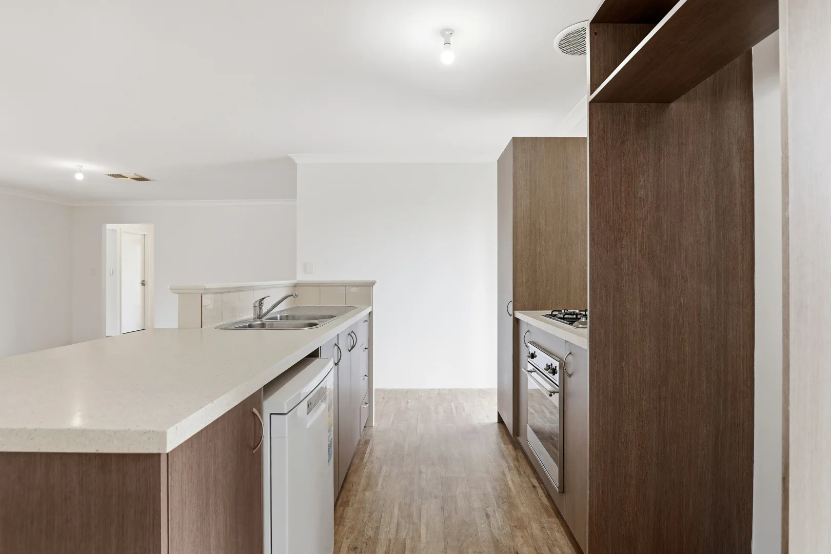 Additional image 7 of 2 Grandmere Parade, Meadow Springs WA 6210