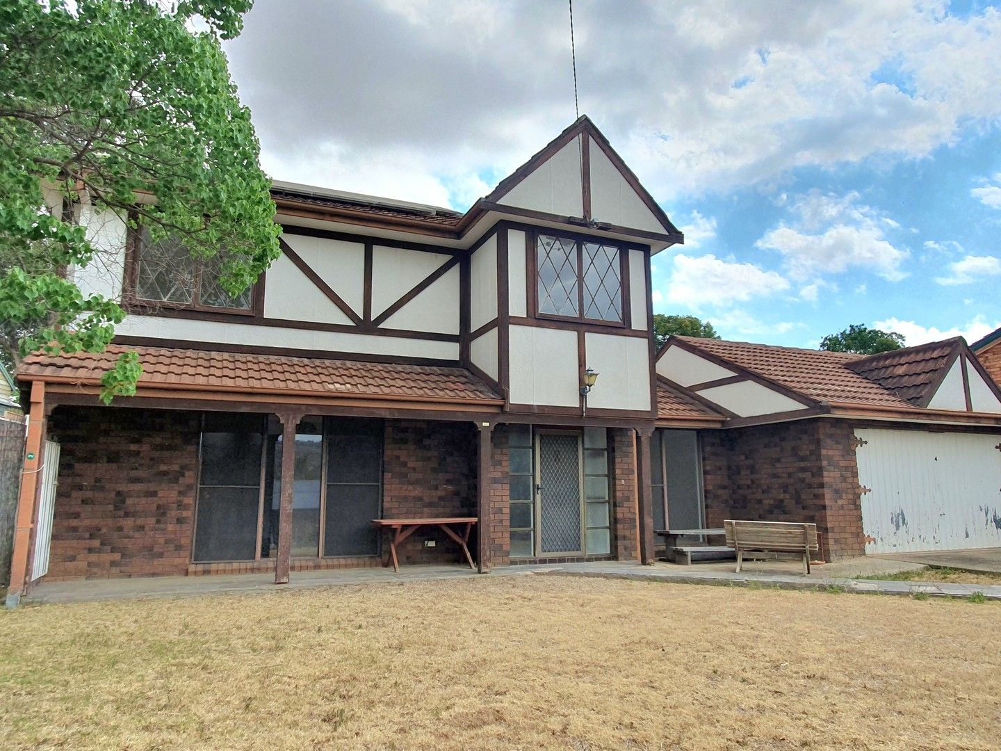 4 bedrooms House in 4 Andrew Avenue TAMWORTH NSW, 2340