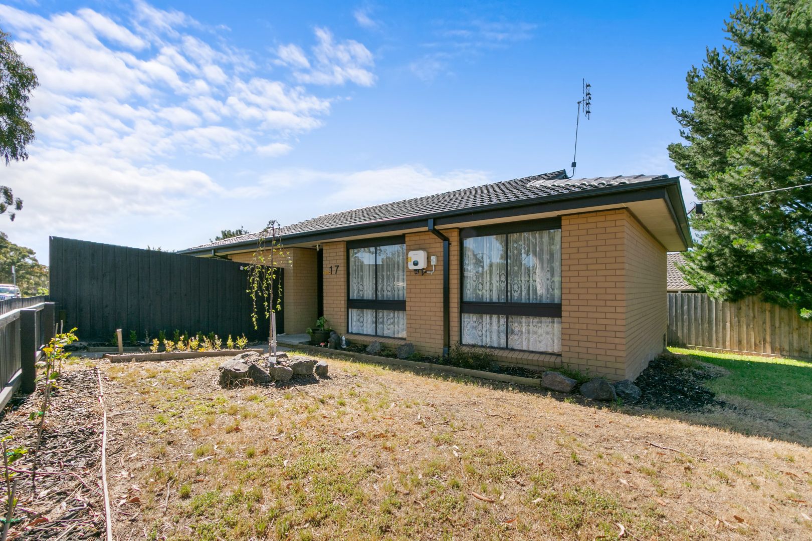 17 Mimosa Cres, Churchill VIC 3842, Image 1