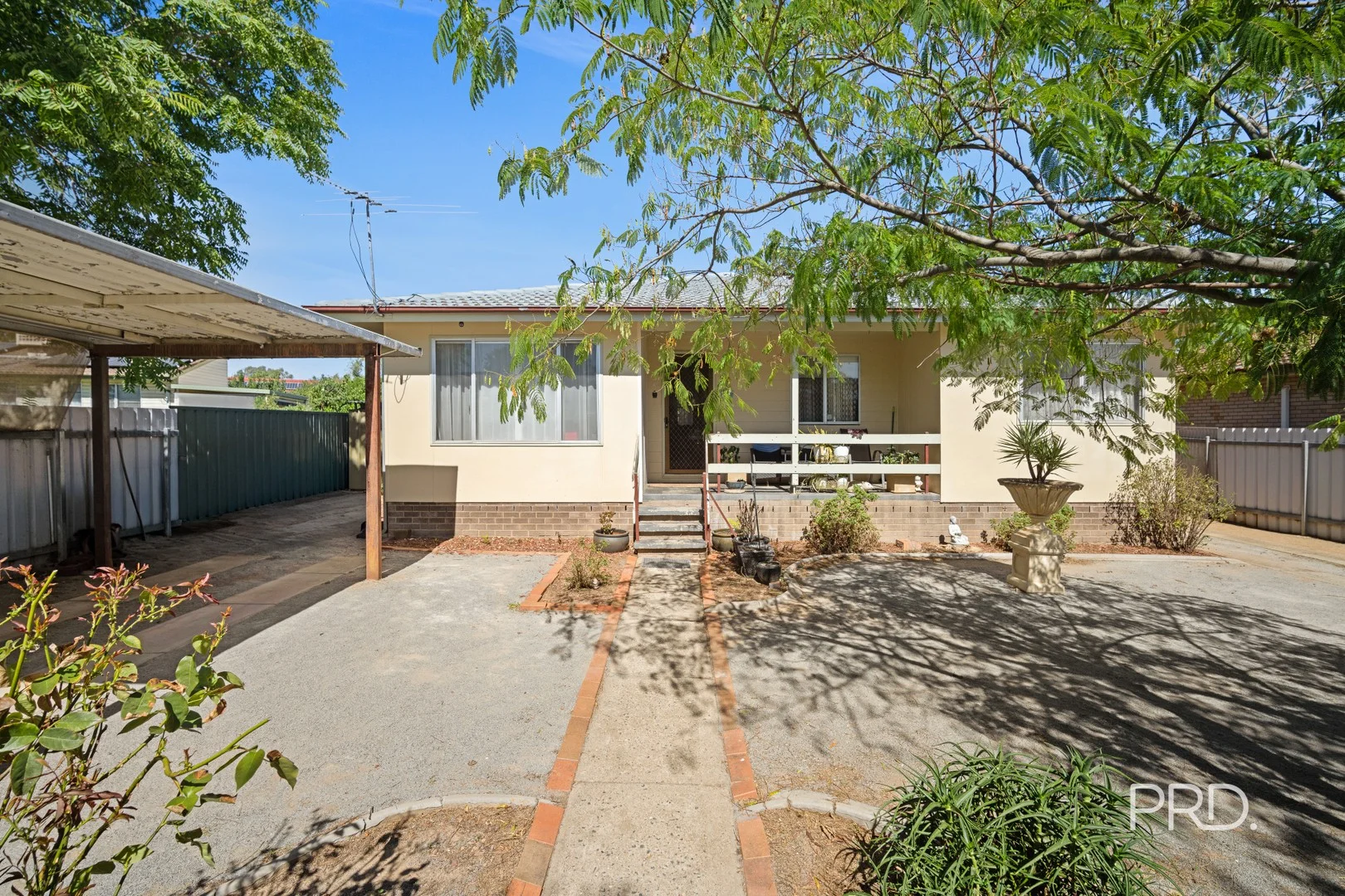 133 Raye Street, Tolland NSW 2650