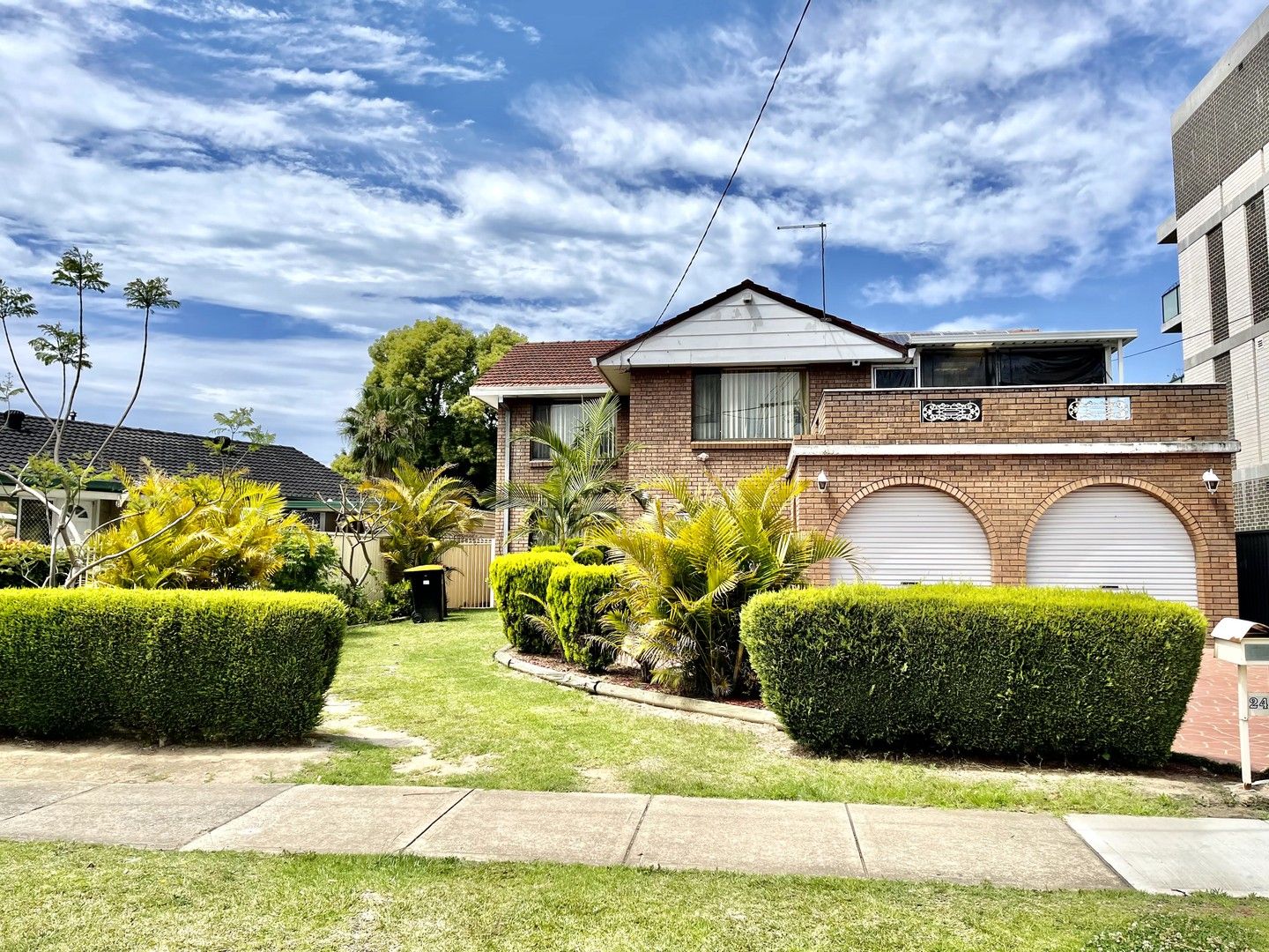 4 bedrooms House in 24 Willan Drive CARTWRIGHT NSW, 2168