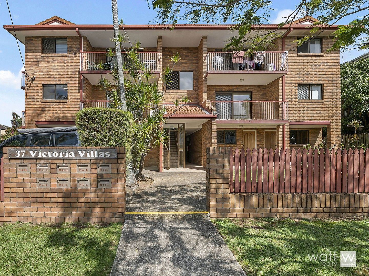 2 bedrooms Apartment / Unit / Flat in 1/37 Victoria Street CLAYFIELD QLD, 4011