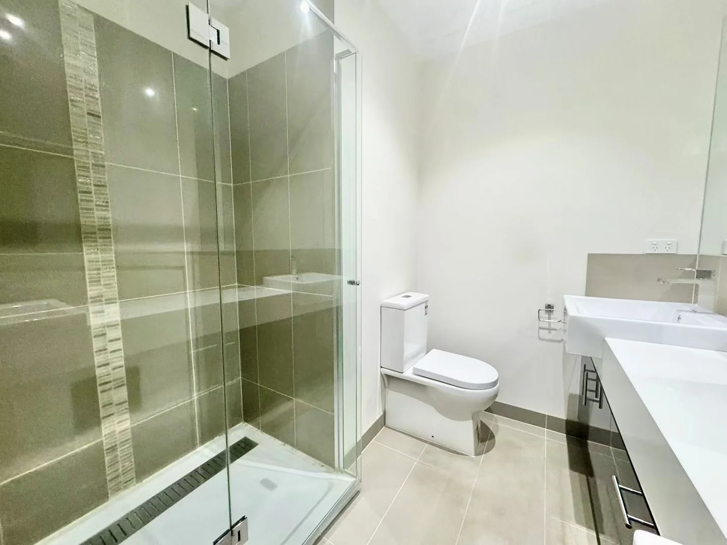 Additional image 7 of 1a Stanley St, Box Hill South VIC 3128