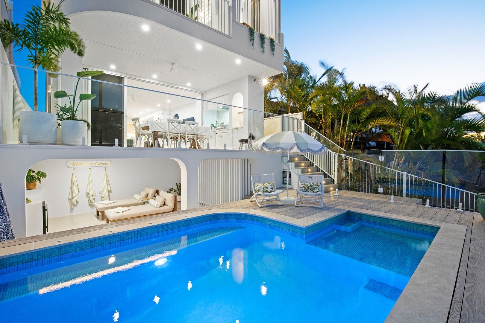 5 bedrooms House in 16 Rebecca Court BROADBEACH WATERS QLD, 4218