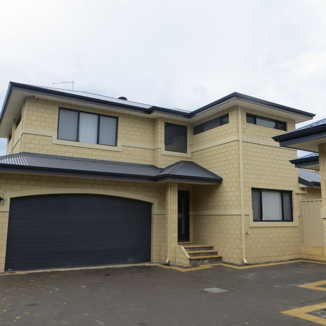 4 bedrooms House in 38B Murray Way KARRINYUP WA, 6018