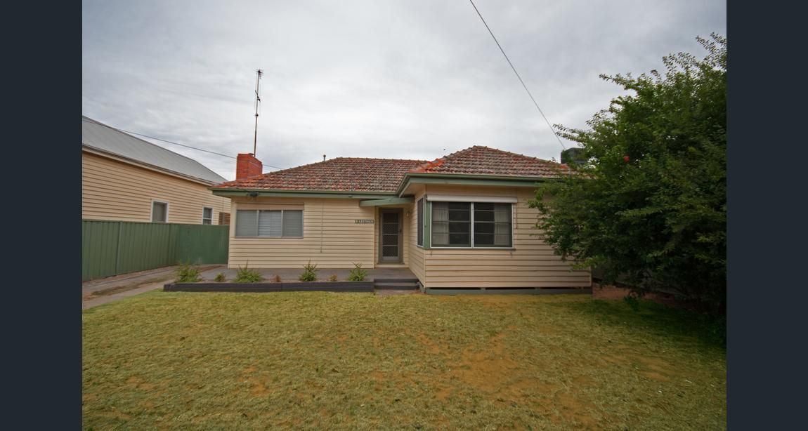 3 bedrooms House in 9 Leithen Street SHEPPARTON VIC, 3630