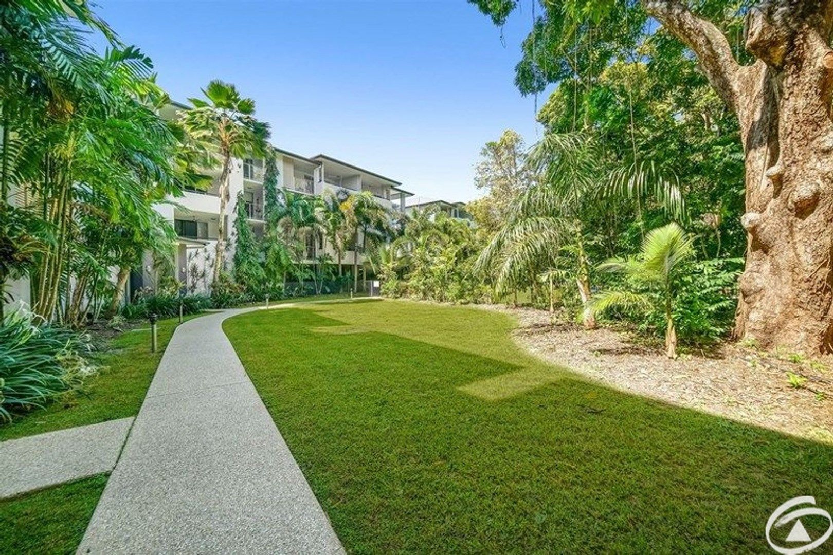 2/9-15 McLean Street, Cairns North QLD 4870, Image 2