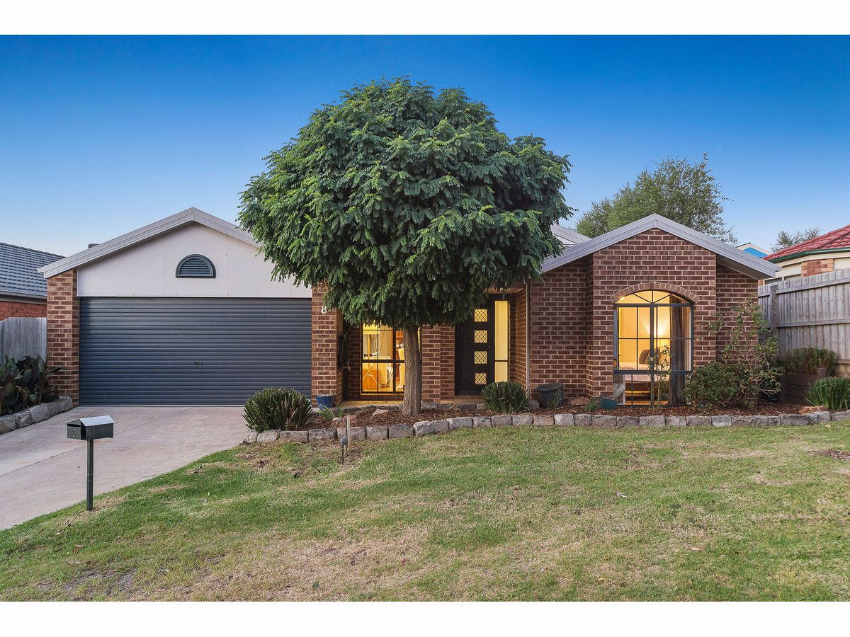 8 Arkley Close, Skye VIC 3977, Image 0